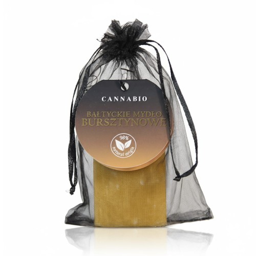 Kostka Bałtyckiego Mydła Bursztynowego 85 g w materiałowym woreczku – naturalne, ręcznie robione mydło z masłem mango, oliwą z oliwek, olejem z awokado i maceratem bursztynowym.