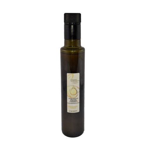 Butelka oleju zimnotłoczonego z lnianki (olej rydzowy) – produkt naturalny, 250 ml, ciemne szkło.