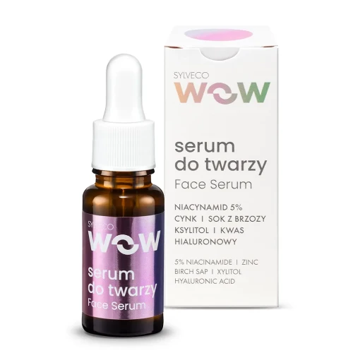 Buteleczka serum do twarzy Sylveco z 5% z niacynamidem reguluje sebum, zmniejsza pory i niedoskonałości, intensywnie nawilża skórę oraz wspomaga jej regenerację. Lekka formuła idealna do cery przetłuszczającej się i problematycznej.